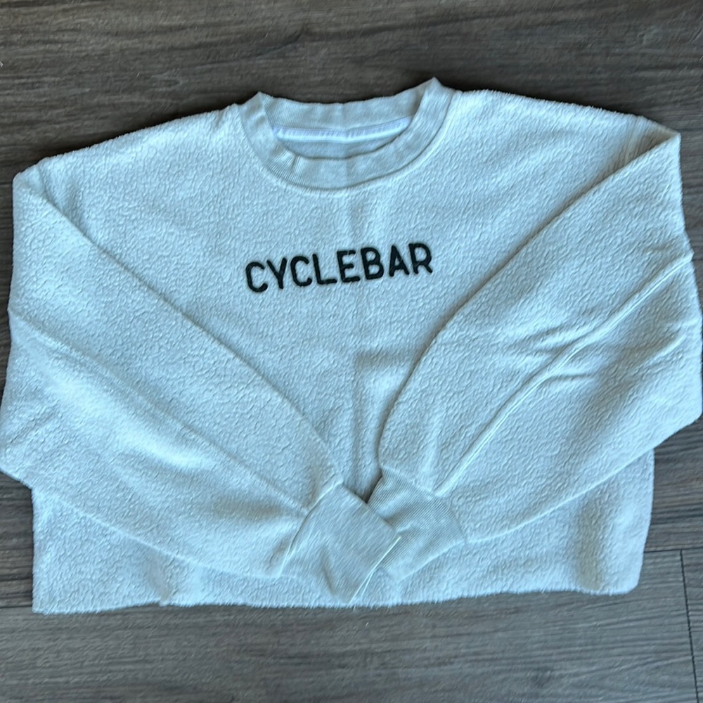 CYCLEBAR Strut this Crop Top Crewneck Sweatshirt
